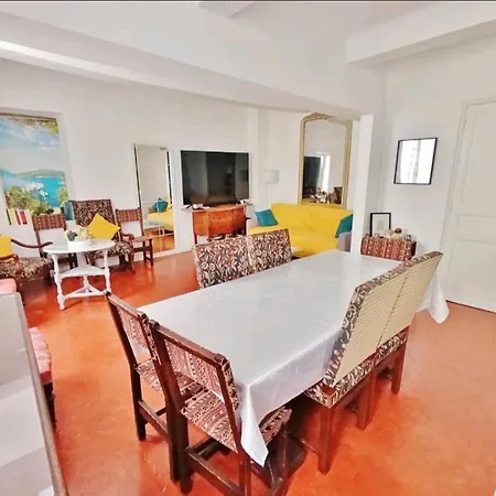 Familial - 7pers- Hyeres-centre Apartment